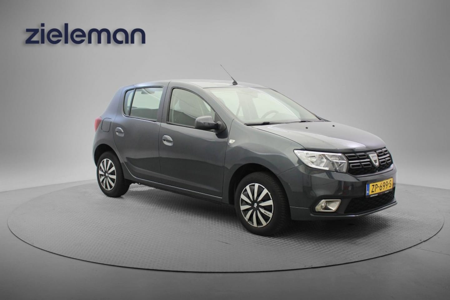 Dacia Sandero - 0.9 TCE Laureate - Cruise, Airco - AutoWereld.nl