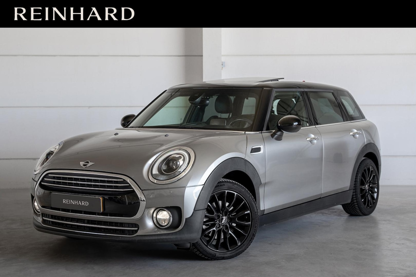 MINI Clubman - 1.5 Cooper Chili Serious Business / Pano / Harman Kardon / Clima / Orig. NL - AutoWereld.nl
