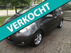 Toyota Yaris - 1.3 VVTi Aspiration//AUTOMAAT ///ORG NEDERLANDSE AUTO//KM ORG