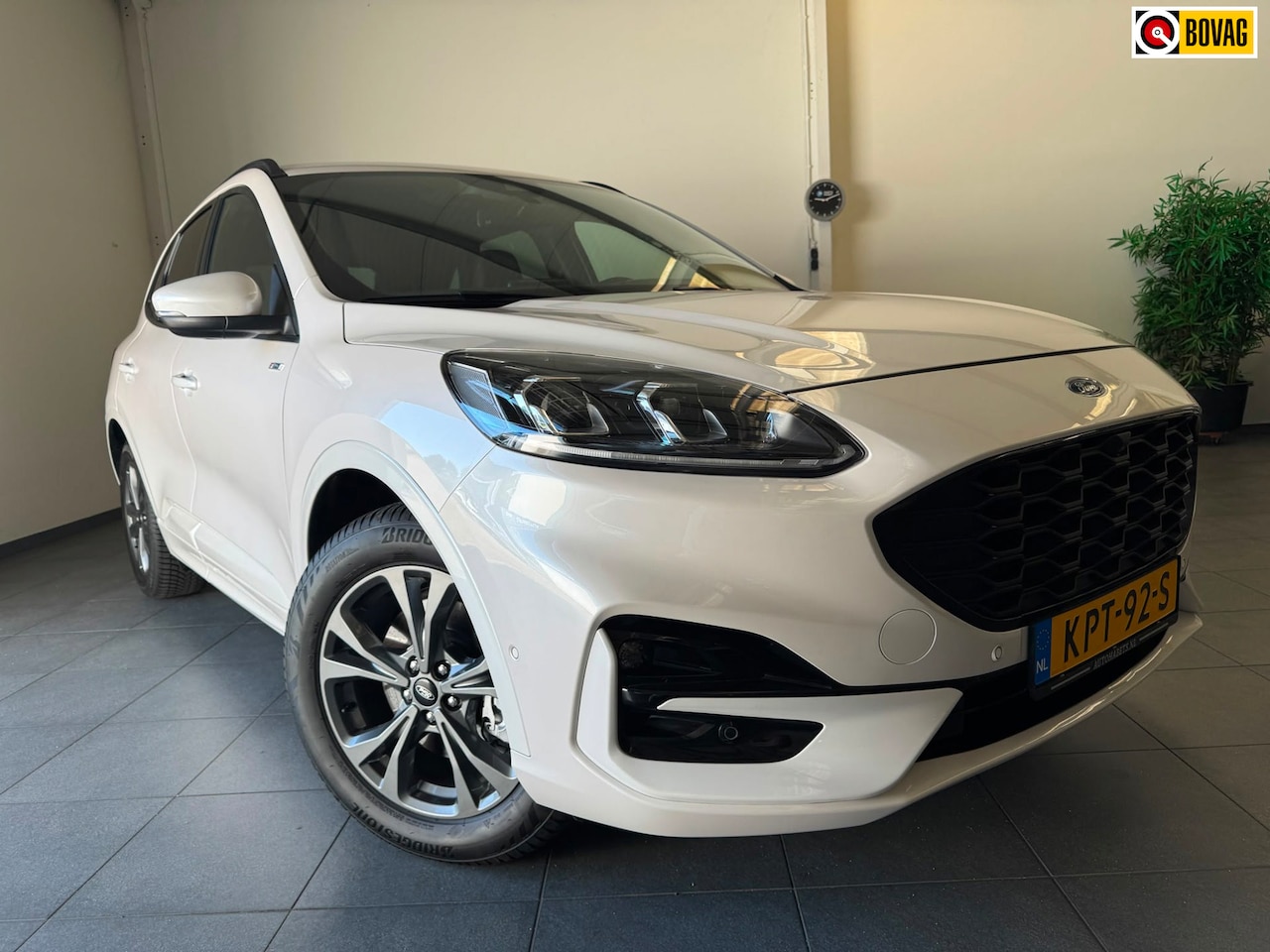 Ford Kuga - 2.5 PHEV ST-Line X / stoel-stuurverw/B&O/virtual/Full options! - AutoWereld.nl