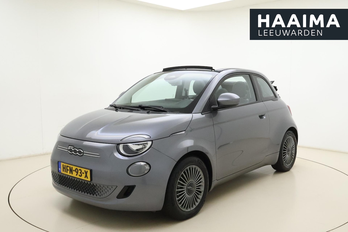 Fiat 500 C - Icon 42 kWh | Achteruitrijcamera | WLTP 303km | Snelladen mogelijk | Navigatie | Climate C - AutoWereld.nl