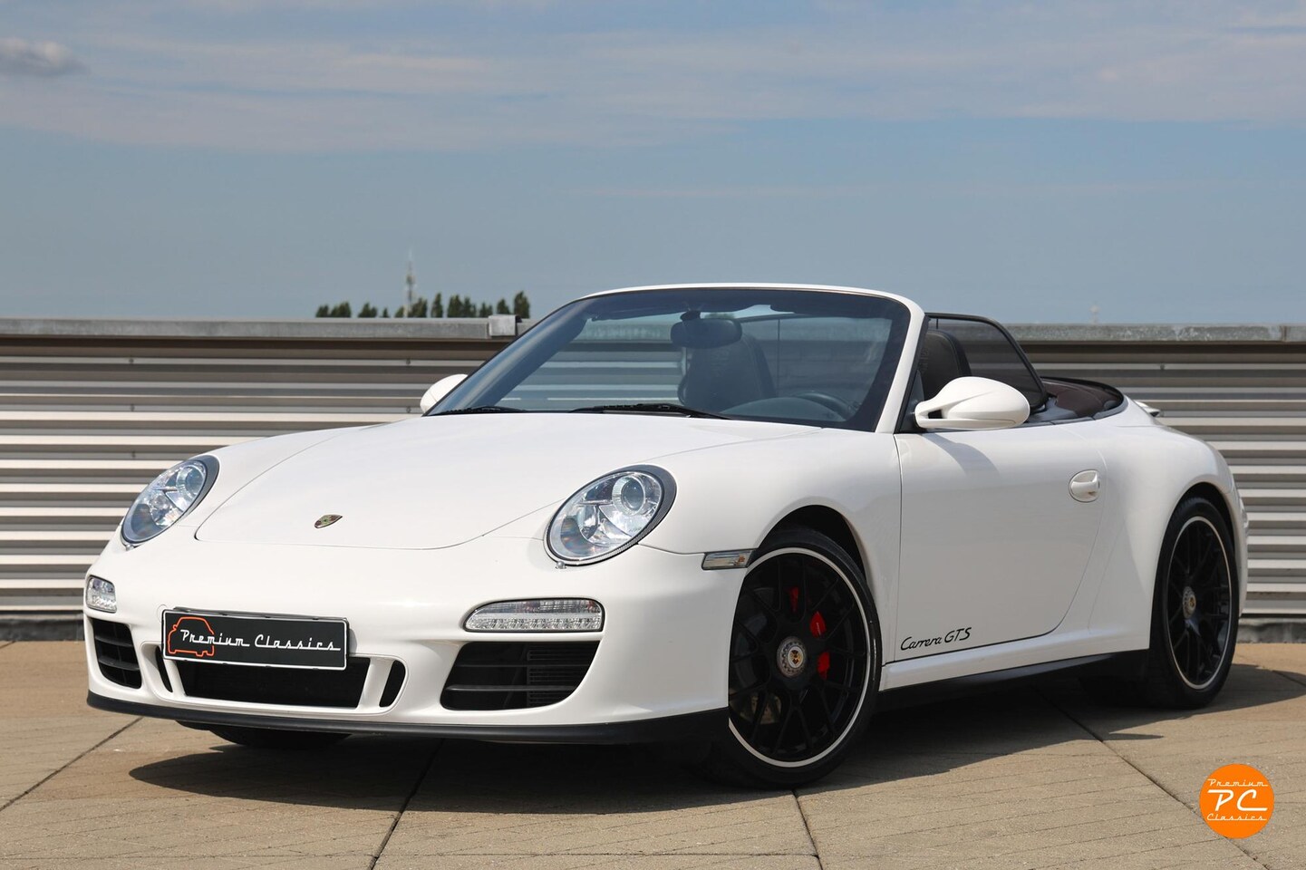 Porsche 911 Cabrio - 3.8 Carrera GTS 997 | 61.000KM | Dutch Delivered | Second Owner | Full documentation - AutoWereld.nl