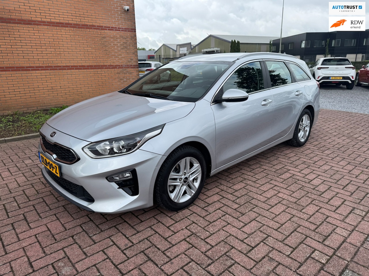 Kia Cee'd Sportswagon - Ceed 1.6 CRDi DynamicLine, Euro 6, Automaat, Marge, Apple Carplay - AutoWereld.nl