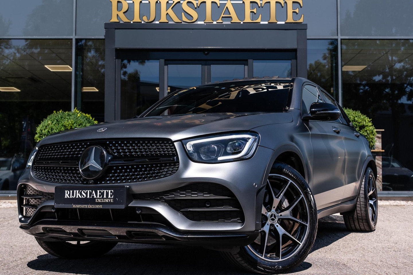 Mercedes-Benz GLC-klasse - 300e 4MATIC AMG Line|PANO|BURMESTER|360° - AutoWereld.nl