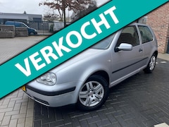 Volkswagen Golf - 1.4-16V Master Edition
