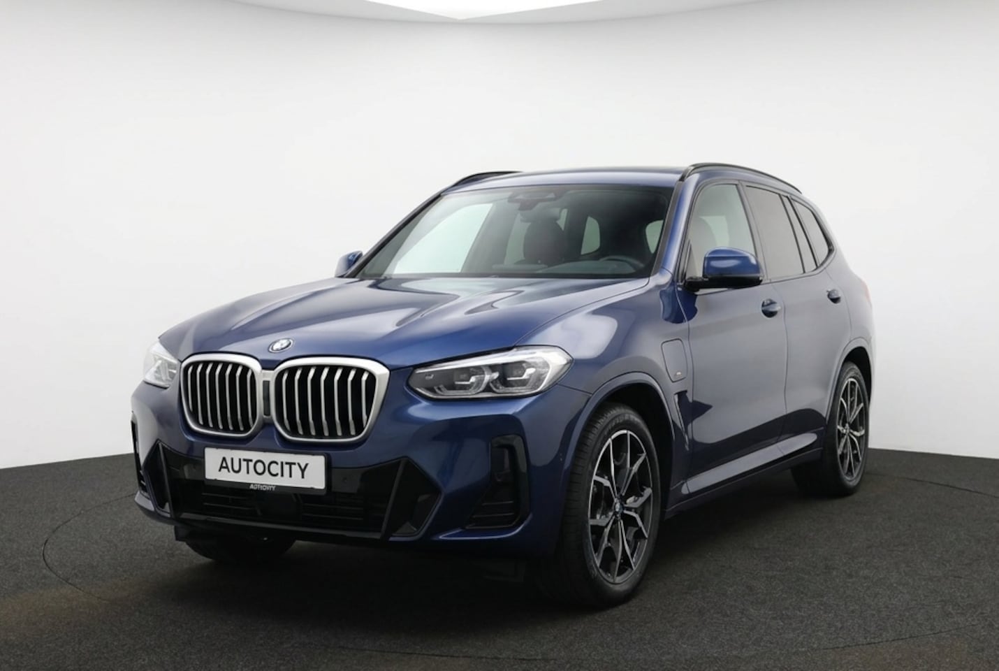 BMW X3 - xDrive 30e M Sport | Pano | 360° | Adaptive Cruise | Head Up - AutoWereld.nl