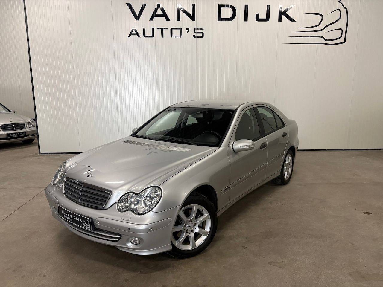 Mercedes-Benz C-klasse - 180 K. Classic Automaat Airco 2e Eig. - AutoWereld.nl