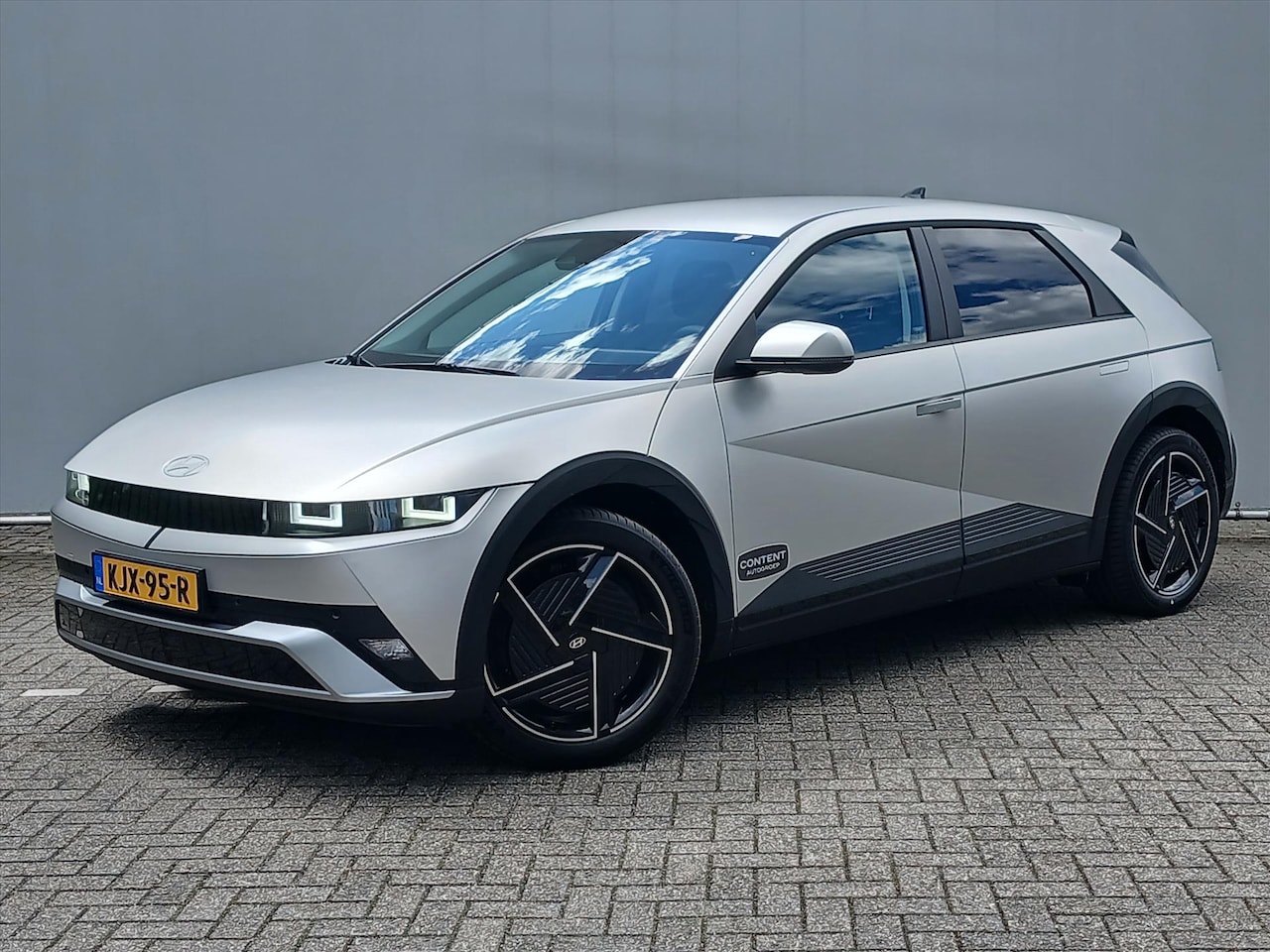 Hyundai IONIQ 5 - 63 kWh 170pk RWD Pure Edition | Navi | Clima | Demo - AutoWereld.nl