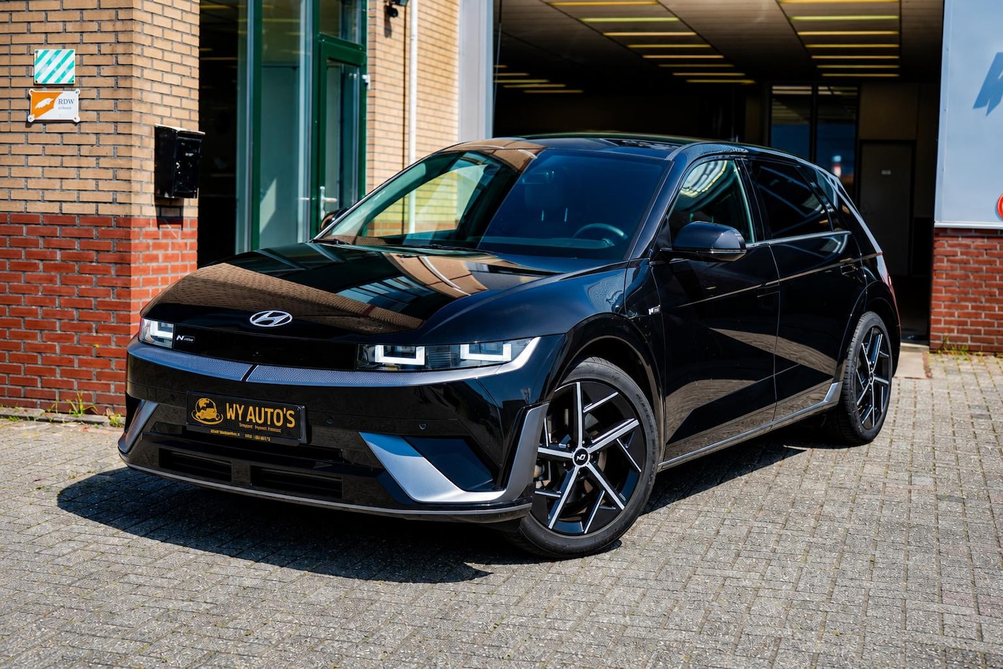 Hyundai IONIQ 5 - N Line Business 84 kWh SOH100%|LED Grill|Stoelverw. VOOR en ACHTER|Warmtepomp - AutoWereld.nl