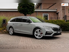 Skoda Octavia Combi - 1.4 TSI RS iV PHEV Business 245 PK ACC Keyless Elek.Klep Canton Camera 19''