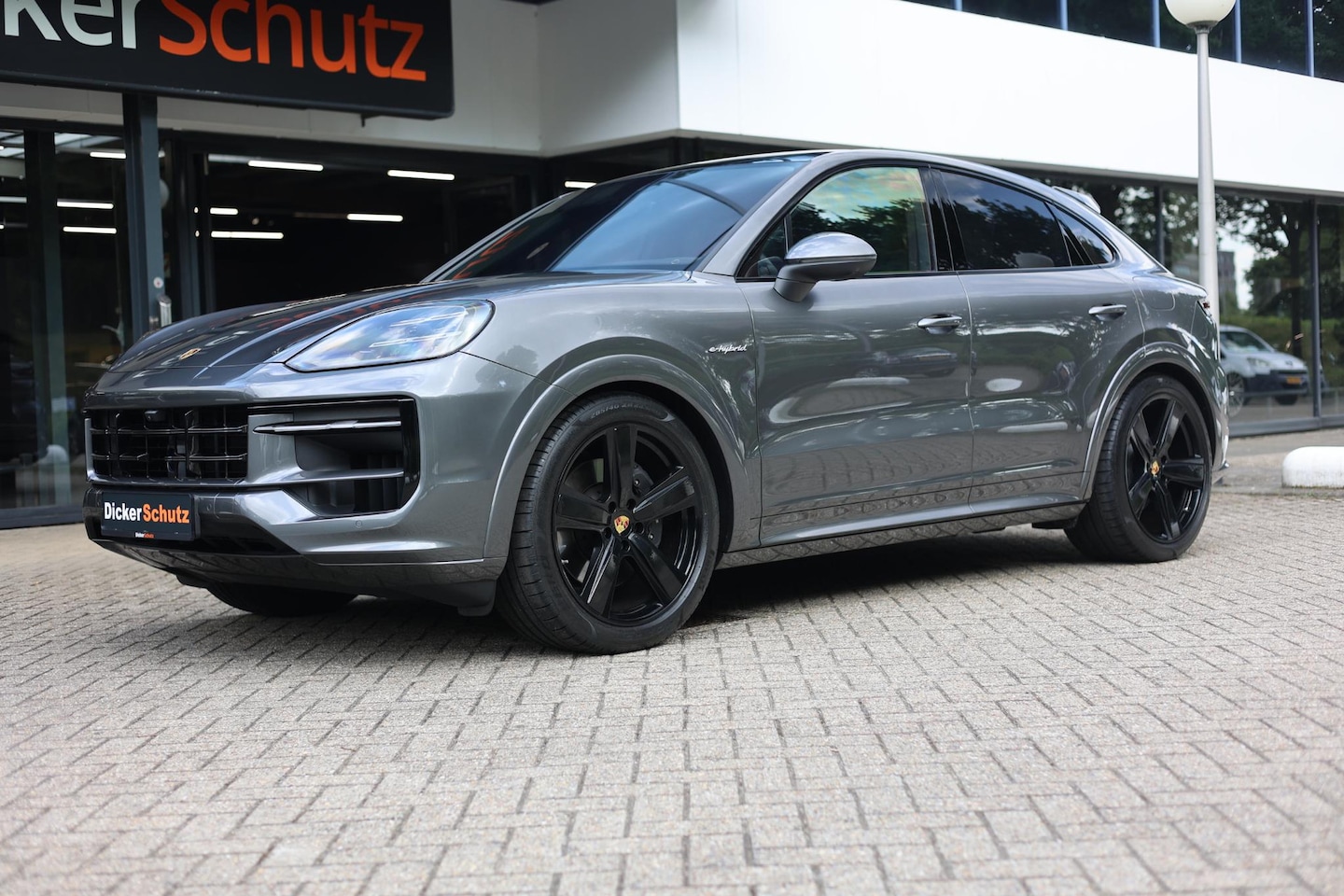 Porsche Cayenne Coupé - E-Hybrid Coupé SportDesign | Trekhaak | Soft-Close | Sportstoelen Plus - AutoWereld.nl