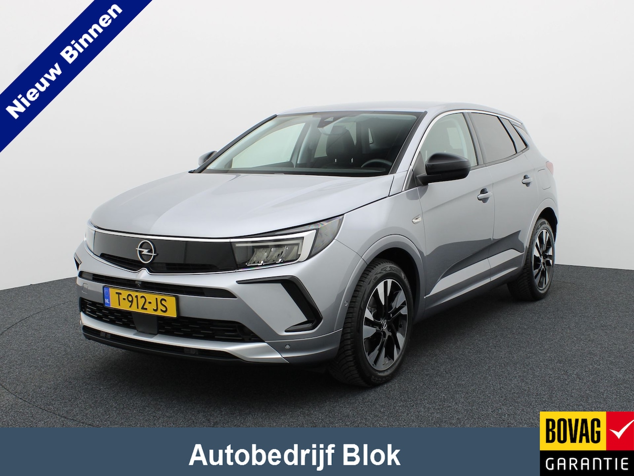 Opel Grandland - 1.6 Turbo Plug-In Hybrid Level 3 | 360 Camera | Allseason banden | Stuur & Stoel verw. | P - AutoWereld.nl