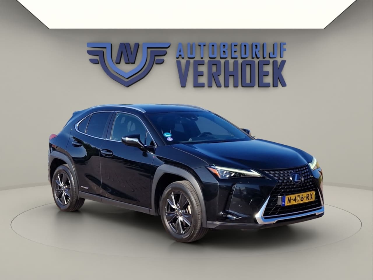 Lexus UX - 250h Luxury Line Trekhaak - NL Auto - Leer - AutoWereld.nl