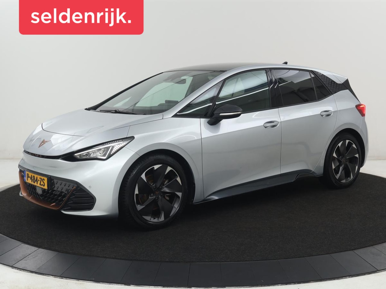 CUPRA Born - Business 62 kWh | SOH 91.0% | Panoramadak | Adaptive cruise | Camera | Park assist | Stuur - AutoWereld.nl