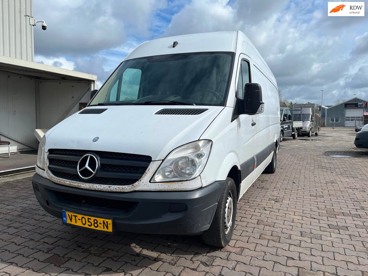 Mercedes-Benz Sprinter - 313 2.2 CDI 432 HD SCHADEAUTO!!! - AutoWereld.nl