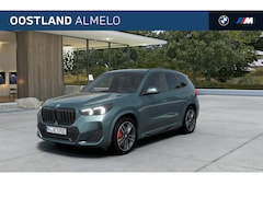 BMW X1 - xDrive25e M Sport Automaat / Panoramadak / Trekhaak / Sportstoelen / Head-Up / M Adaptief
