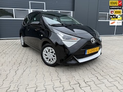 Toyota Aygo - 1.0 VVT-i x-play CAMERA CARPLAY