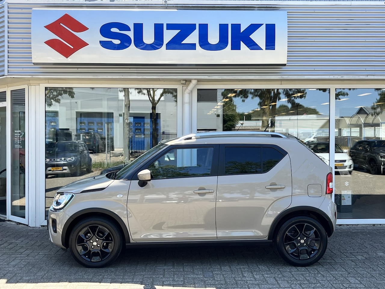 Suzuki Ignis - 1.2 Smart Hybrid 83pk Automaat Select (RIJKLAARPRIJS) *Tot 10 Jaar Suzuki Garantie - AutoWereld.nl