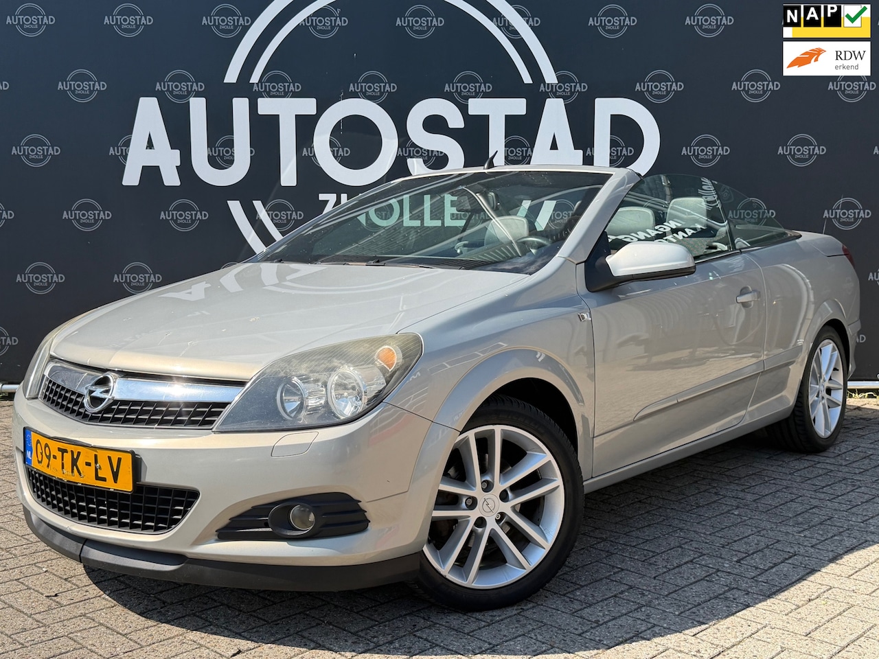 Opel Astra TwinTop - 1.8 Cosmo NL-Auto / NAP / APK / Airco / Cruis Control - AutoWereld.nl
