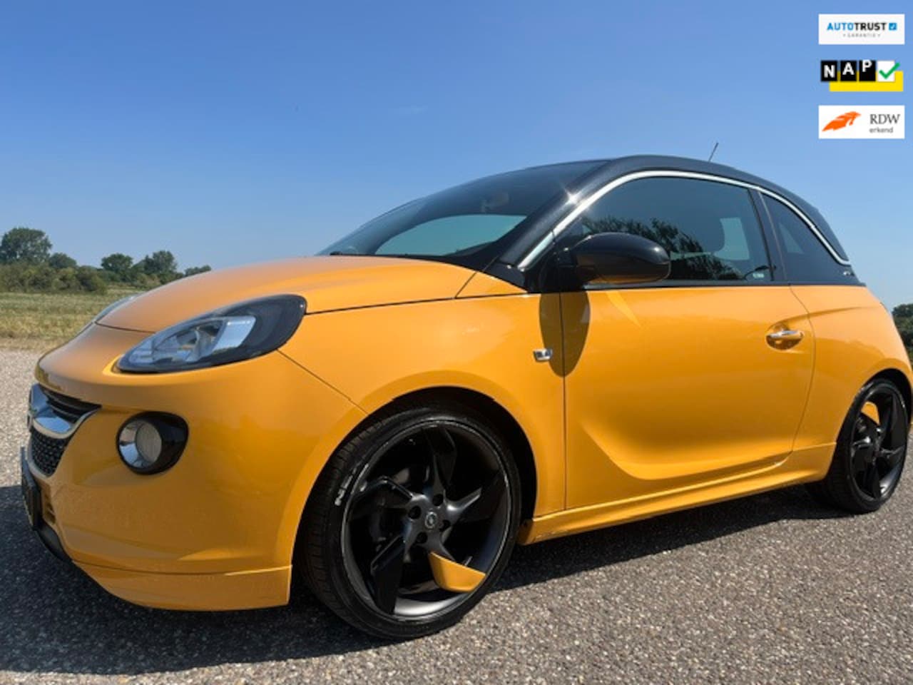 Opel ADAM - 1.0 Turbo Unlimited opc-line clima 105904 km nap bj 2016 zeer mooi - AutoWereld.nl
