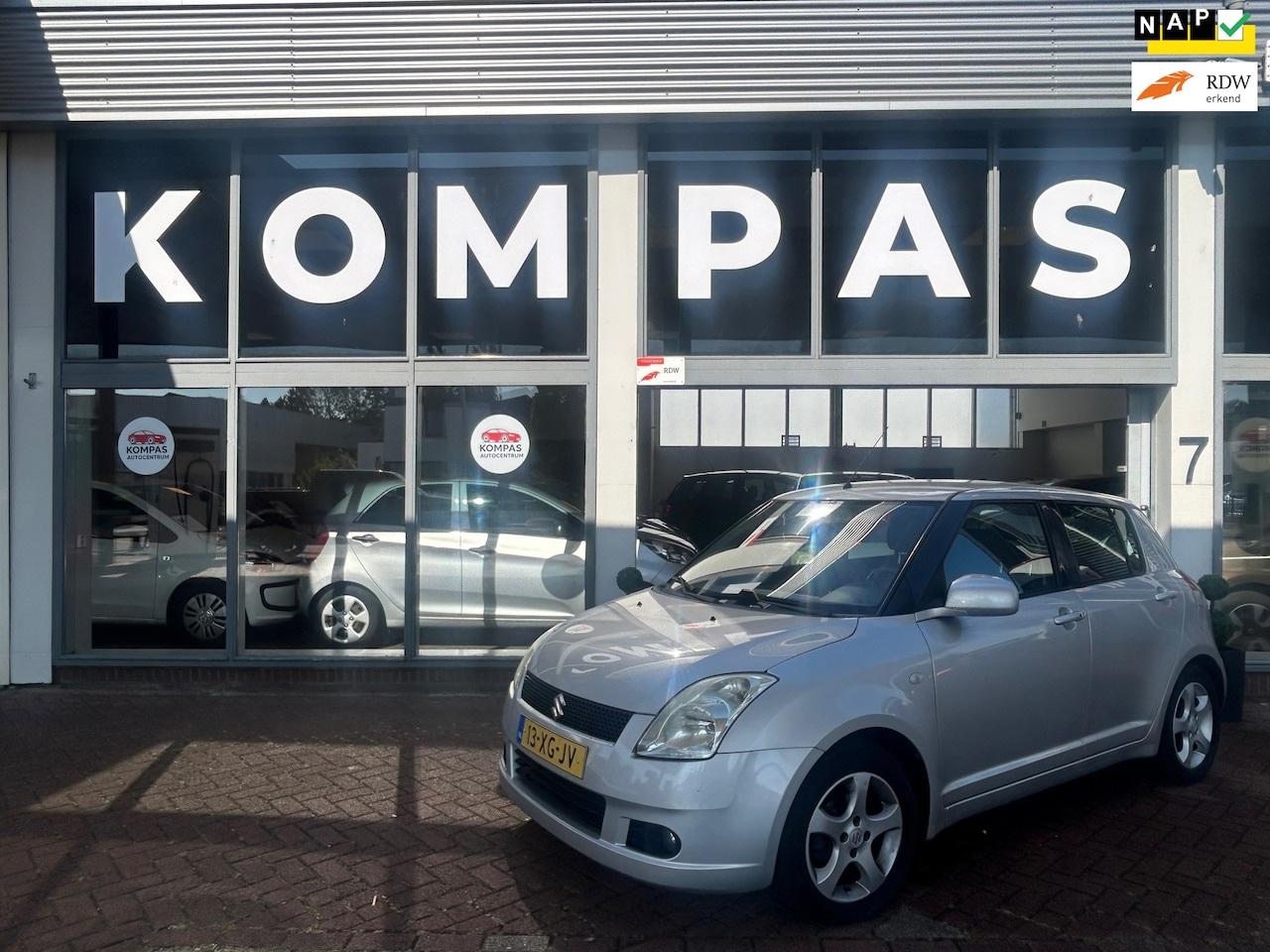 Suzuki Swift - 1.3 GLX |Airco|Nw.Apk|StoelVW|Keyless Entry|EL.Ramen|LM.Velgen|NAP - AutoWereld.nl