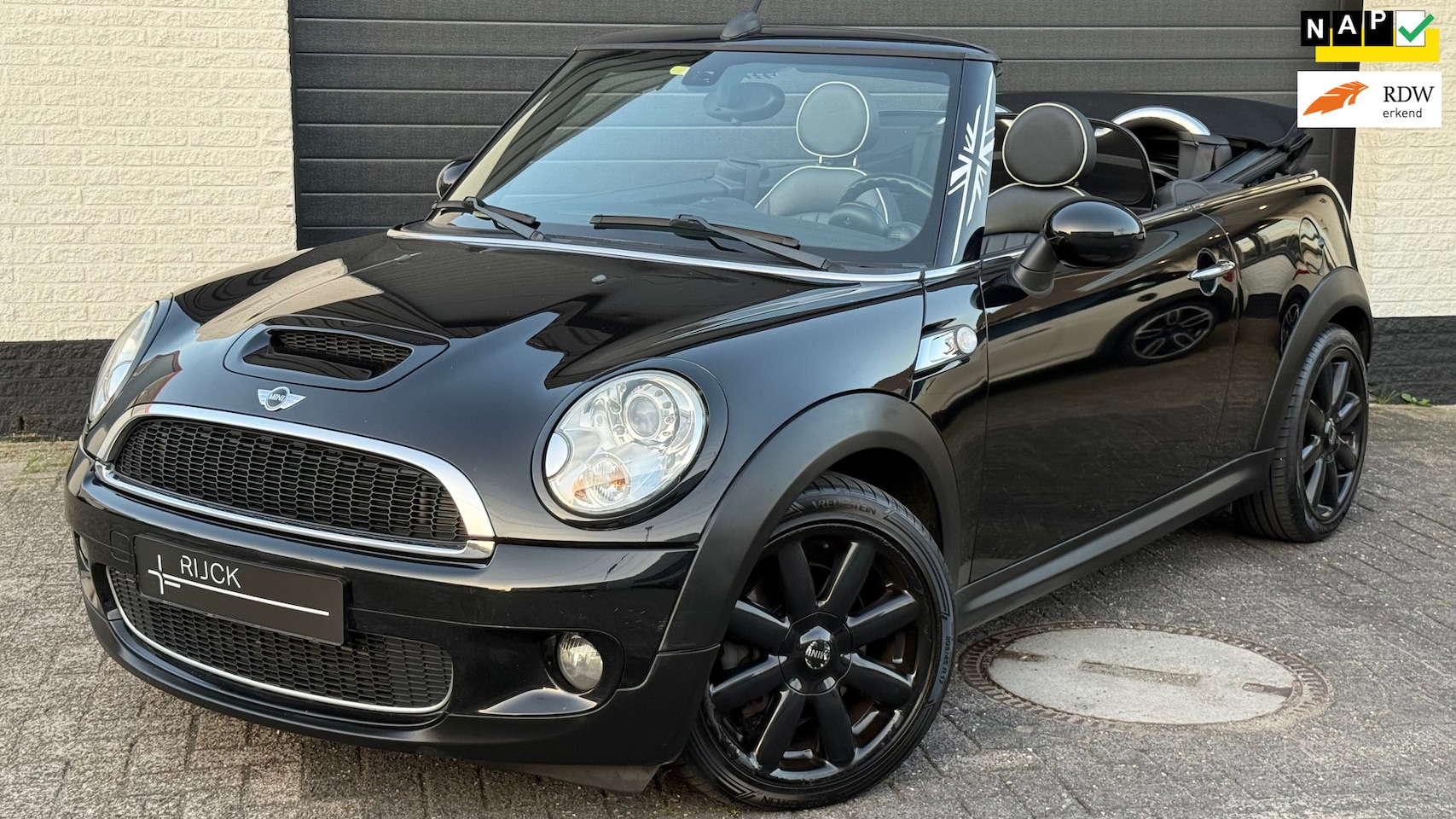MINI Cabrio - 1.6 Cooper S Chili | Origineel NL | NAP | Xenon | Leder | Navigatie| Cruise | - AutoWereld.nl