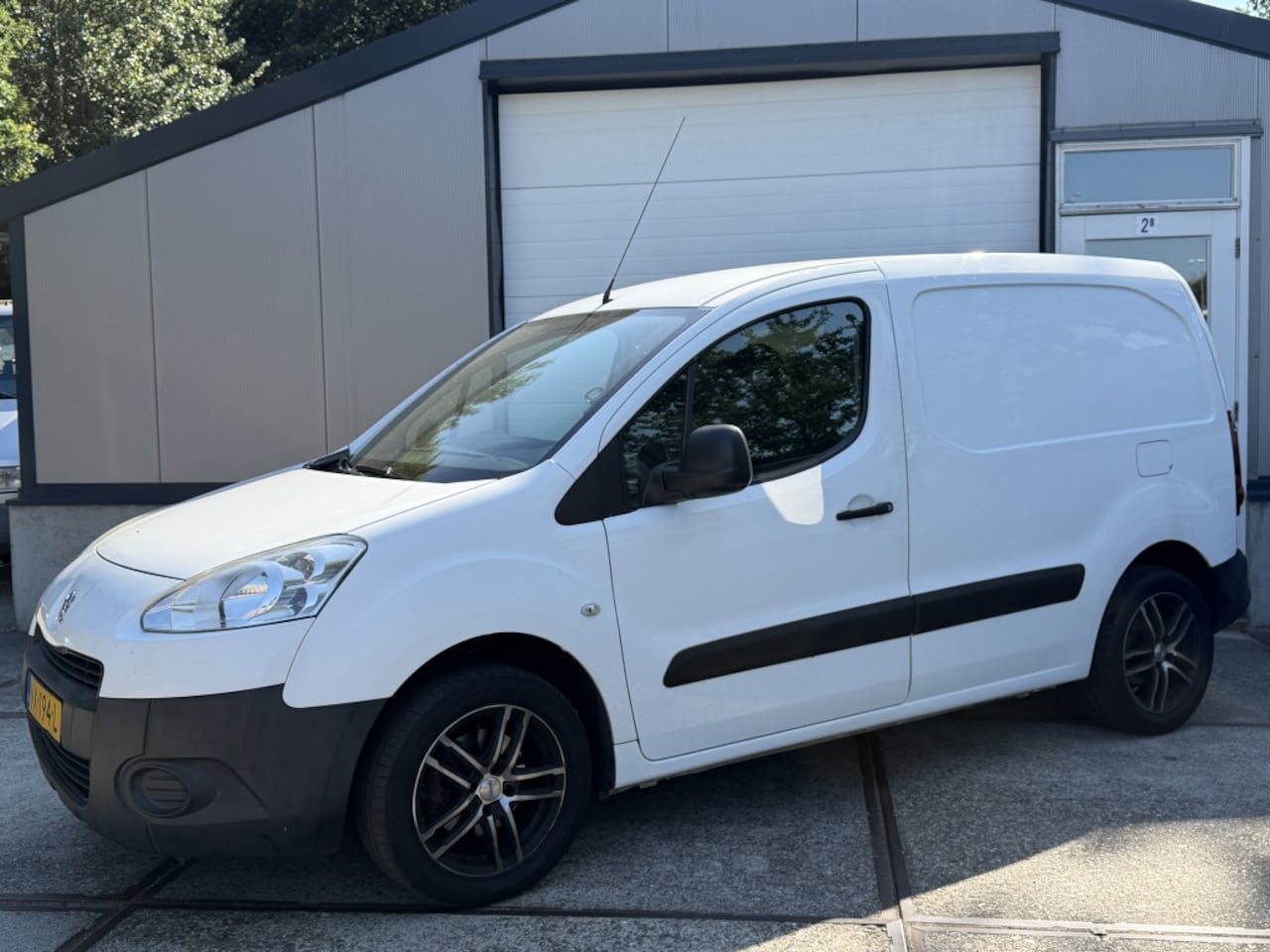 Peugeot Partner - 120 1.6 HDI L1XR | Airco | Cruise | Marge - AutoWereld.nl