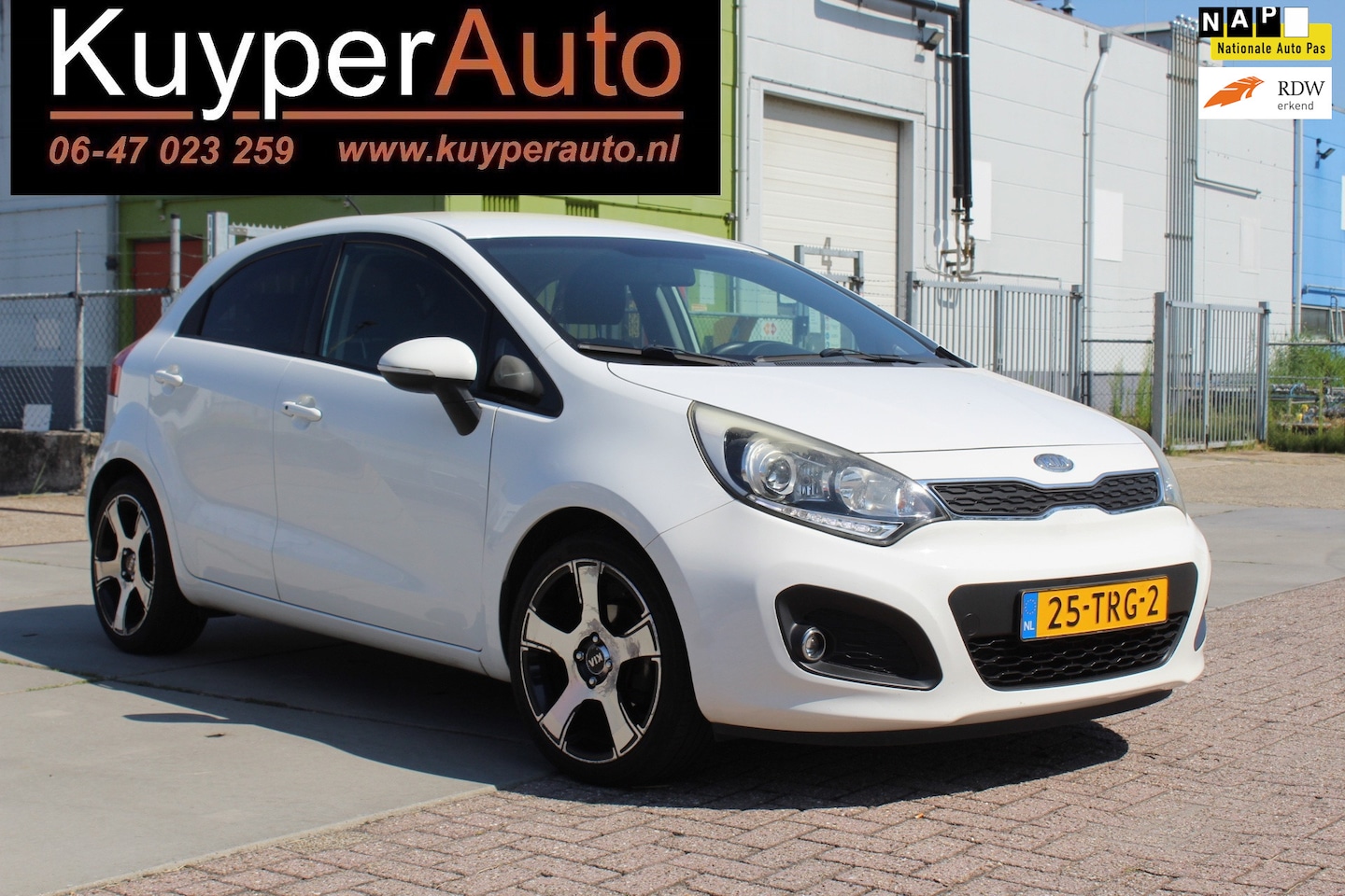 Kia Rio - 1.2 CVVT Super Pack airco key less parkeersensoren - AutoWereld.nl