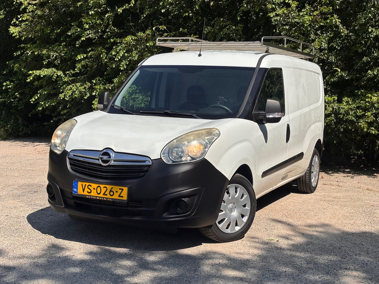 Opel Combo - 1.3 CDTi L2H1 ecoFLEX Edition | " 87.000 " KM + Airco Nu € 5.500,- Marge !!! - AutoWereld.nl