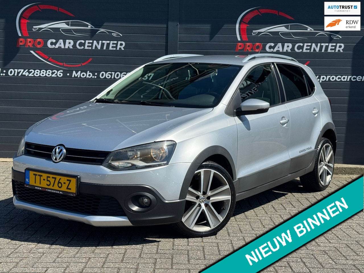 Volkswagen Polo - 1.2-12V BlueMotion Comfortline AIRCO | STOEL.VER | CARPLAY | CAM | EL.RAMEN | LMV | APK - AutoWereld.nl