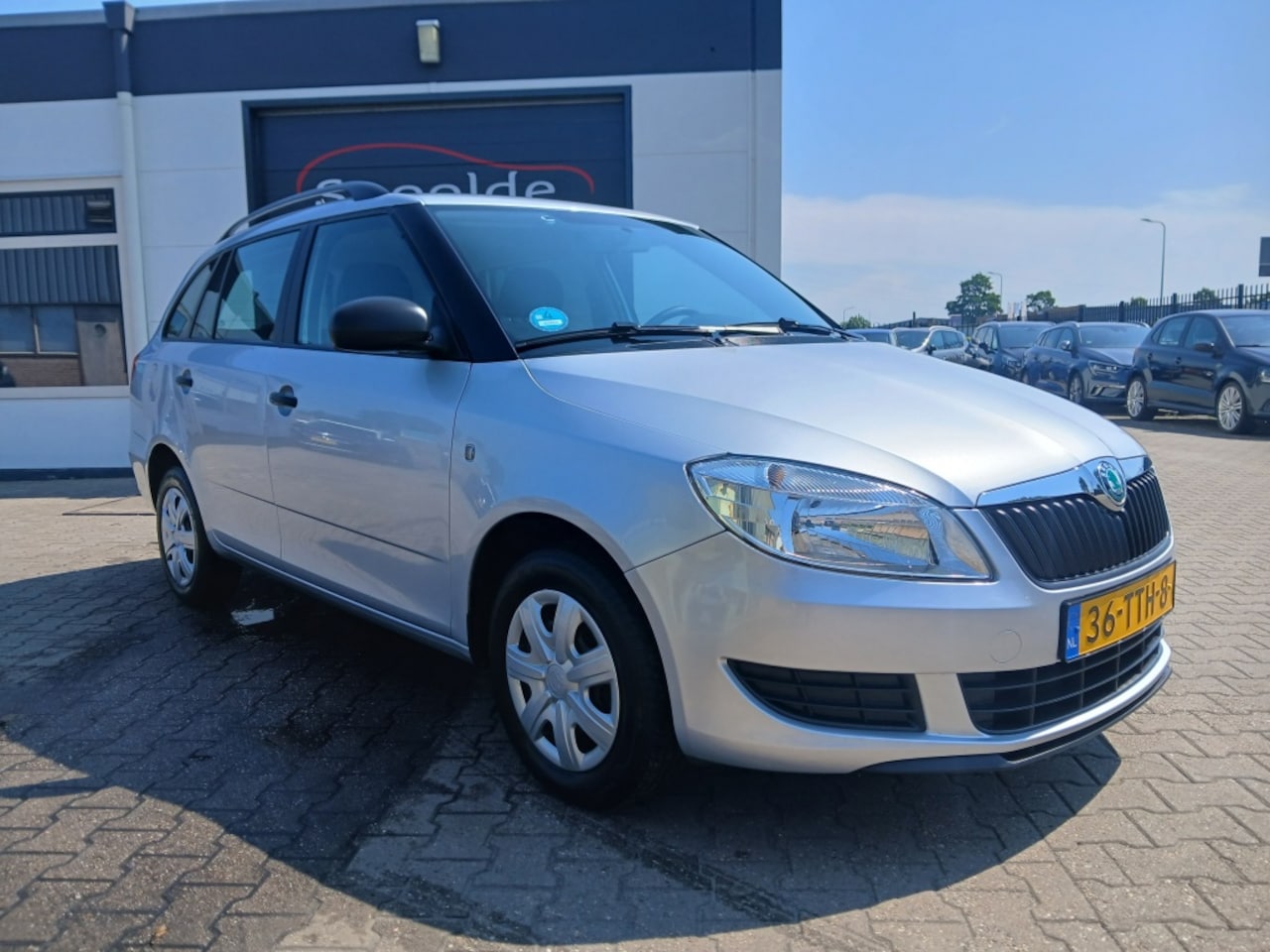 Skoda Fabia Combi - 1.2-12V Dealer onderhouden/2e Eigenaar/Apk 04-'27 - AutoWereld.nl