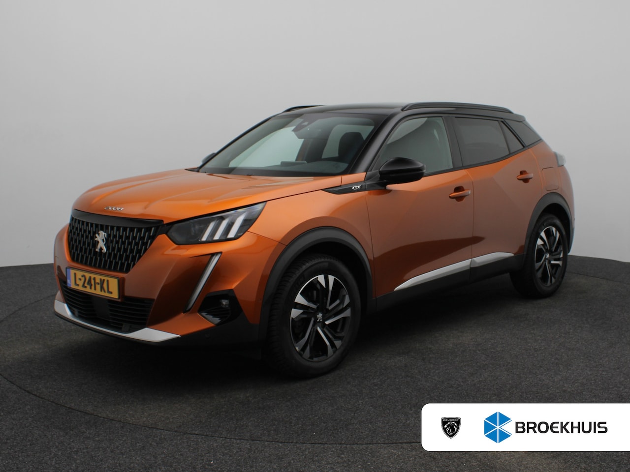 Peugeot 2008 - 1.2 PureTech GT Camera | Trekhaak | Parkeersensoren | Cruise Control | Apple Carplay/Andro - AutoWereld.nl