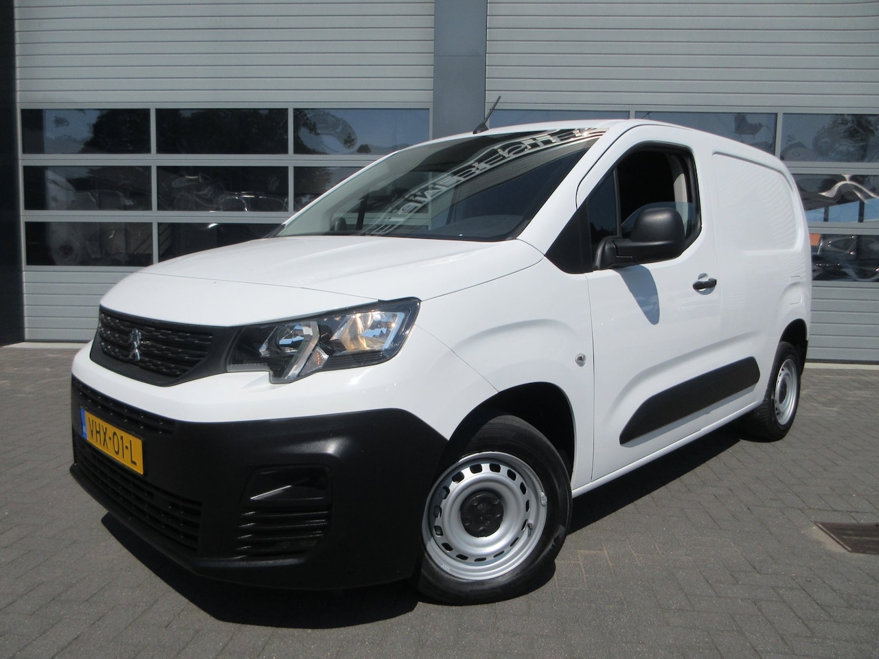 Peugeot Partner - 1.5 BlueHDI Pro airco cruisecontrol - AutoWereld.nl