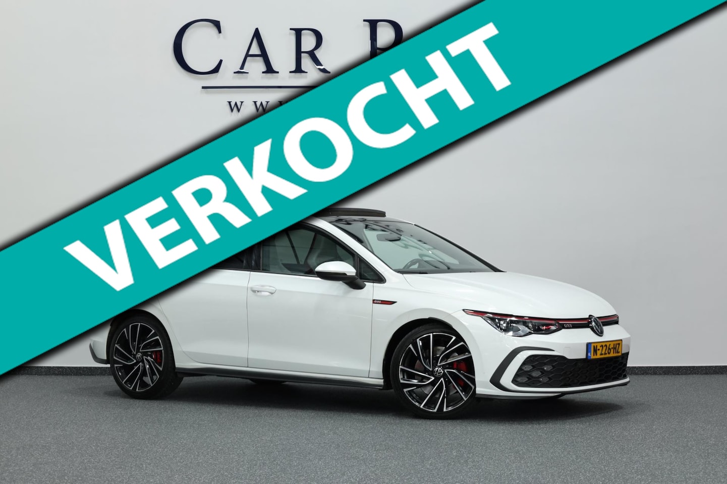 Volkswagen Golf - 2.0 TSI GTI Performance 245+PK LED/VIRTUAL/PANO/LEDER+S.VERKOELING+MEMORY/19" LMV/CAM/ACC/ - AutoWereld.nl