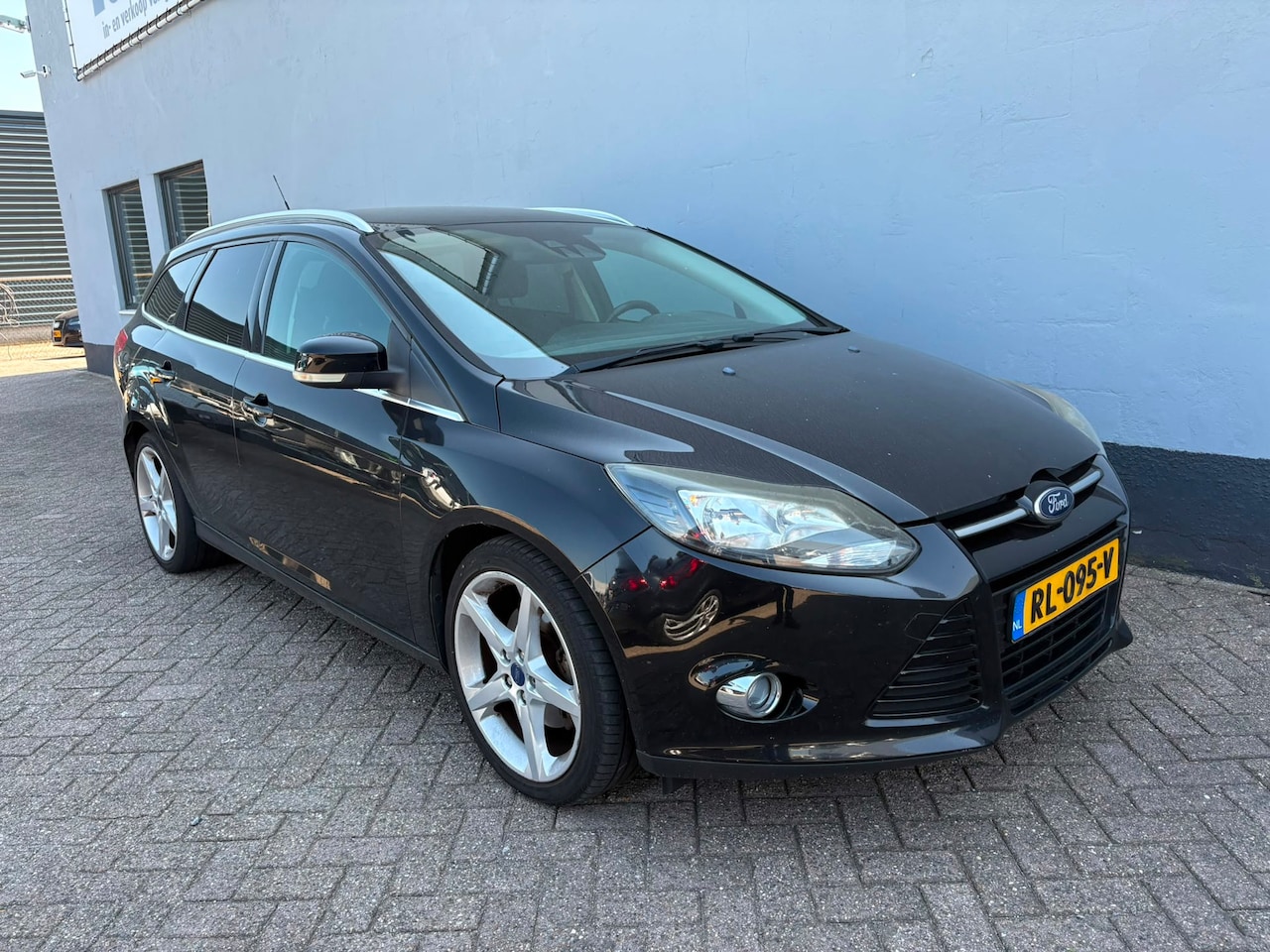 Ford Focus Wagon - 1.6 TDCI Titanium - Trekhaak - Cruise - AutoWereld.nl