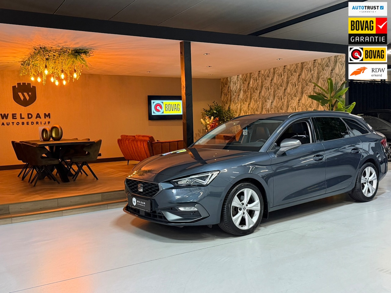 SEAT Leon Sportstourer - 1.5 eTSI FR Garantie|Trekhaak|1e Eigenaar|ACC|Camera|CarPlay|Rijklaar - AutoWereld.nl