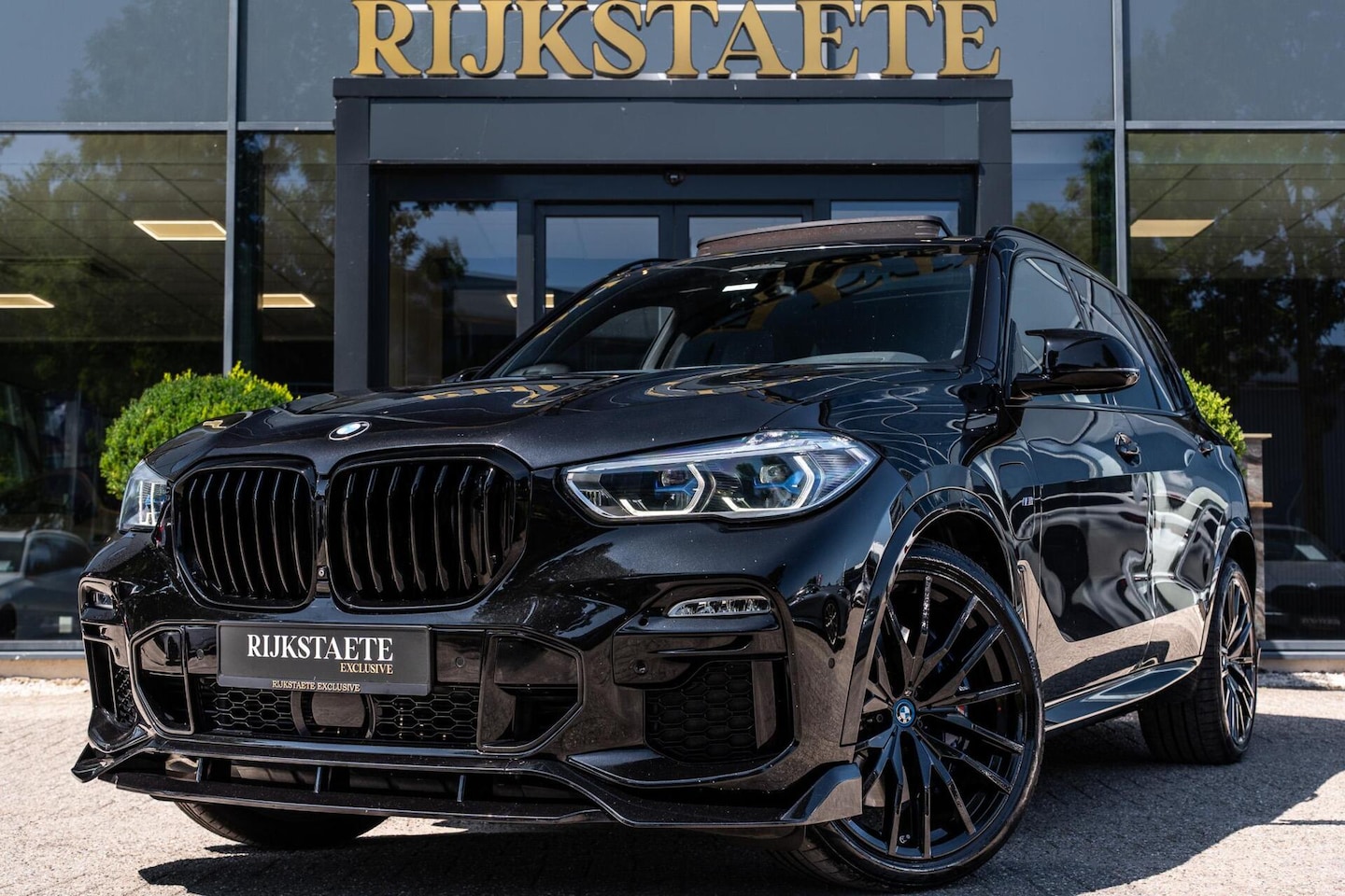 BMW X5 - xDrive45e High Executive|PANO|M-SPORT|H&K|HEADUP|22'' - AutoWereld.nl