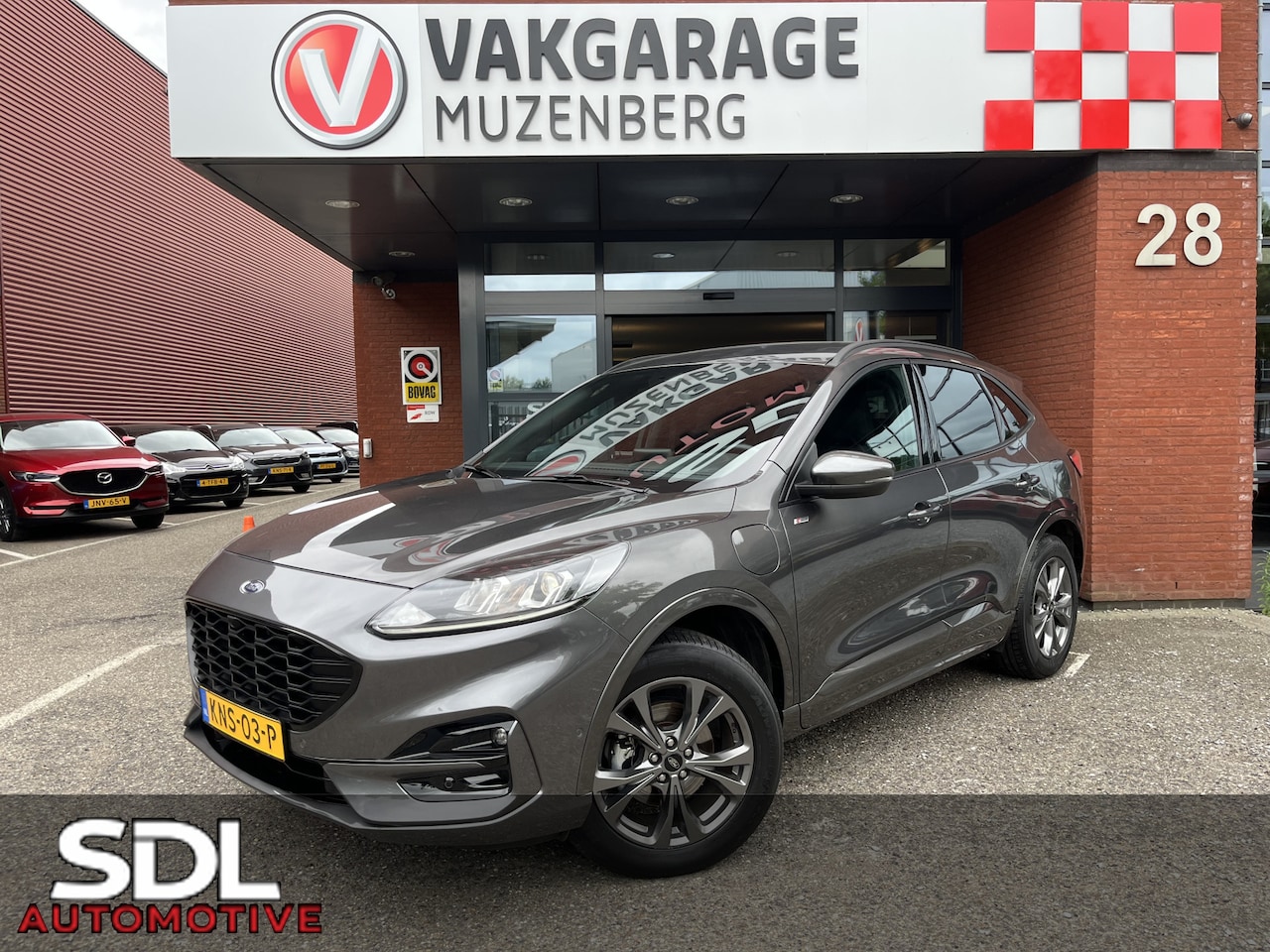 Ford Kuga - 2.5 PHEV ST-Line // LED // ADAPTIVE CRUISE // KEYLESS // CAMERA // NAVI + CARPLAY // DODEH - AutoWereld.nl