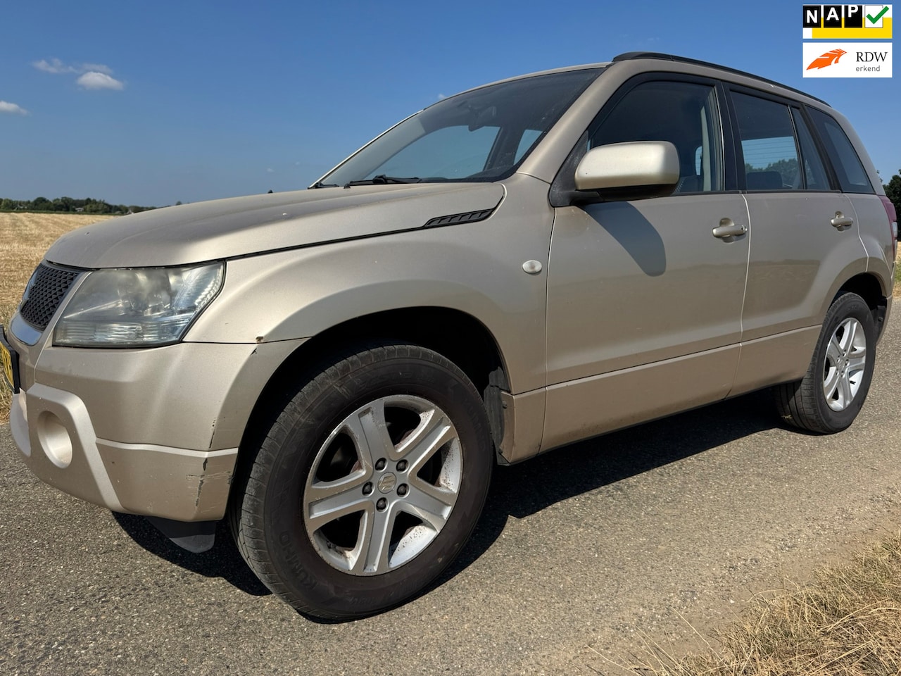 Suzuki Grand Vitara - 2.0-16V Exclusive 2.0-16V Exclusive - AutoWereld.nl