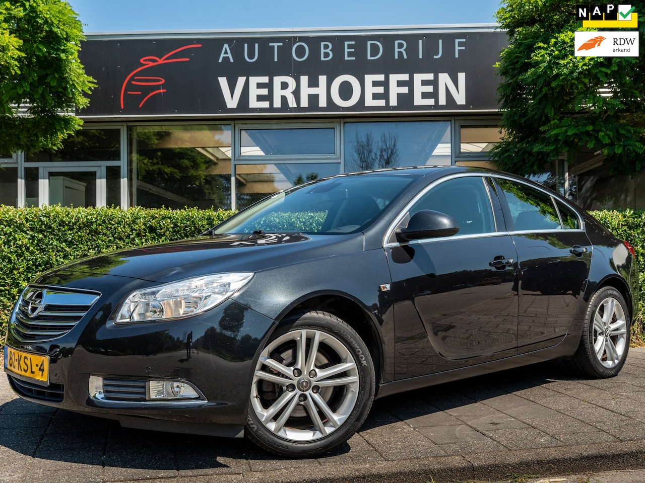 Opel Insignia - 1.6 T Edition - CRUISE / CLIMATE CONTR - PARK SENSOREN - ONDERHOUD AANWEZIG ! - AutoWereld.nl