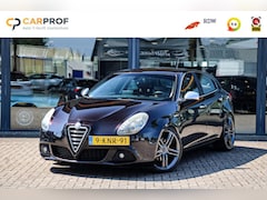 Alfa Romeo Giulietta - 1.4 T Distinctive AUTOMAAT / LEDER / VERLAAGD