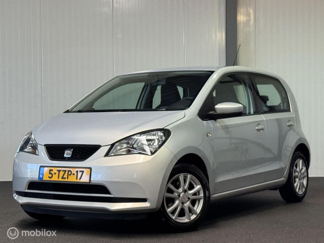 SEAT Mii - 1.0 Style Chic 5-drs [ trekhaak airco historie ] - AutoWereld.nl