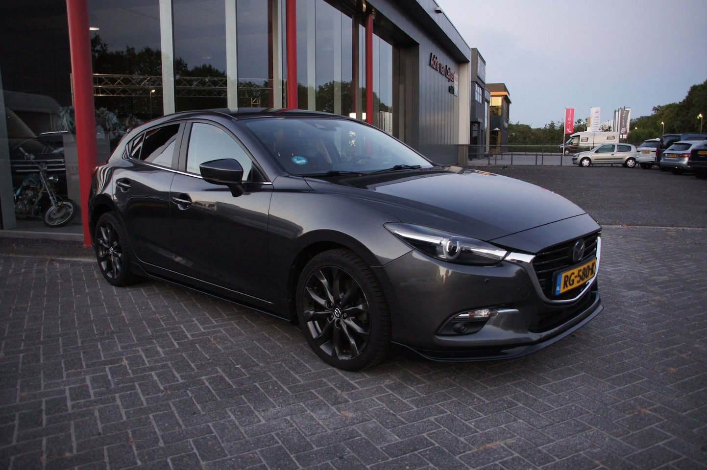 Mazda 3 - 2.2 SkyActiv-D 150 GT-M 2.2 SkyActiv-D 150 GT-M - AutoWereld.nl