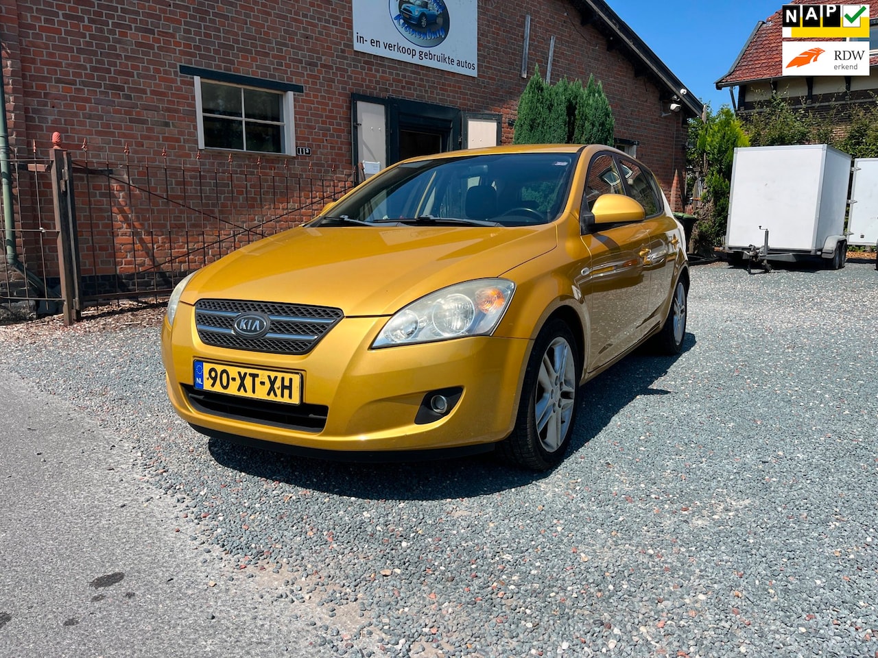 Kia Cee'd - 1.6 X-ecutive 1.6 X-ecutive ( Airco + Cruise controle + Elektrische ramen ) - AutoWereld.nl
