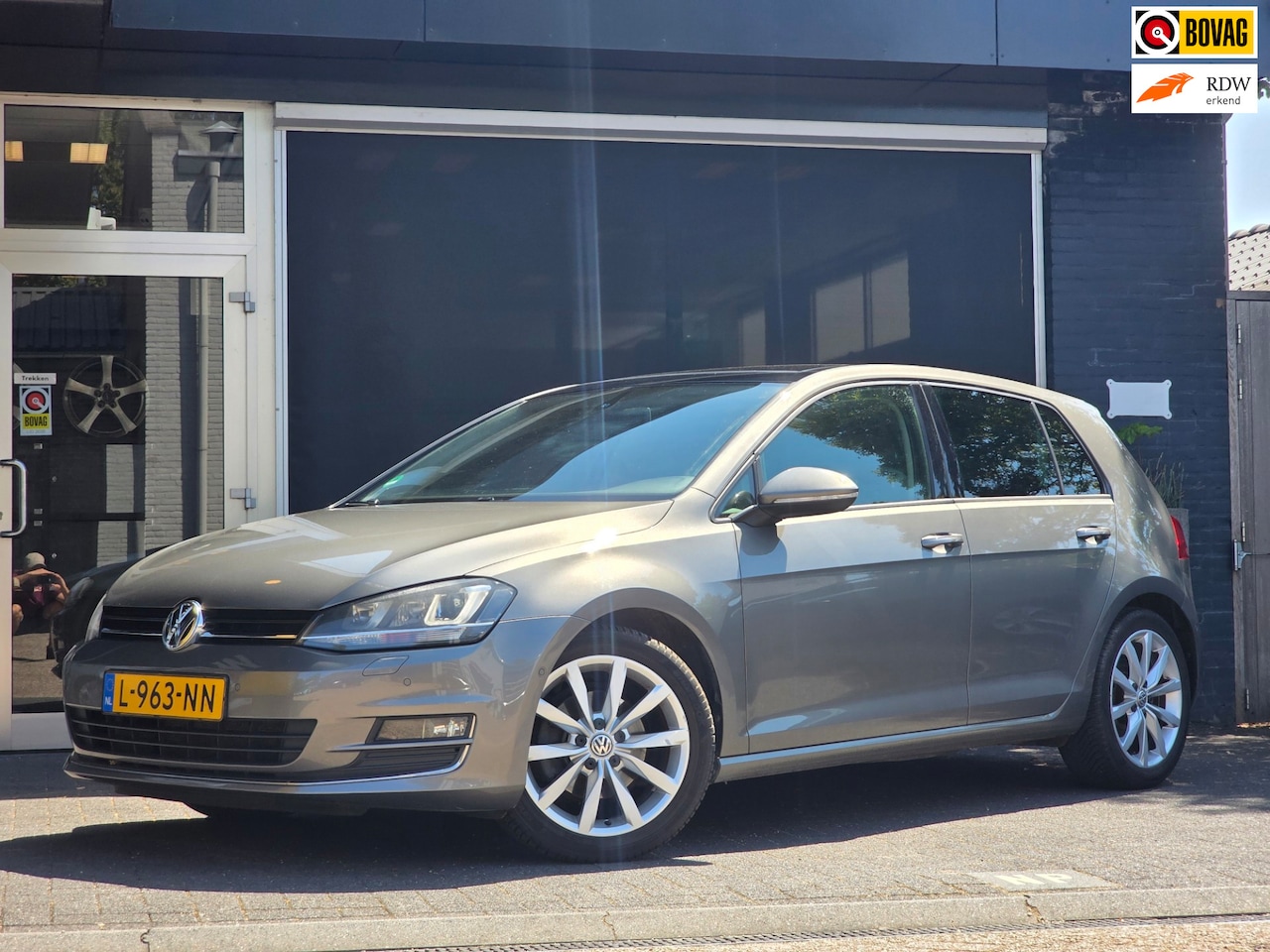 Volkswagen Golf Variant - 1.4 TSI Highline PANO / CLIMA - AutoWereld.nl