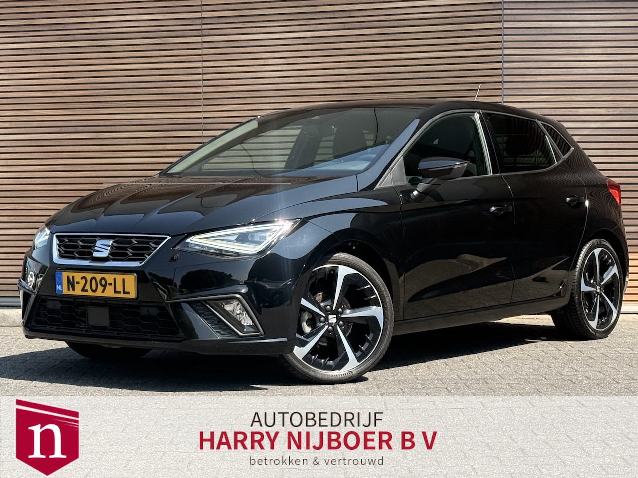 SEAT Ibiza - 1.0 EcoTSI FR Carplay / Clima / Led / Lm Velgen / Sportstoelen - AutoWereld.nl