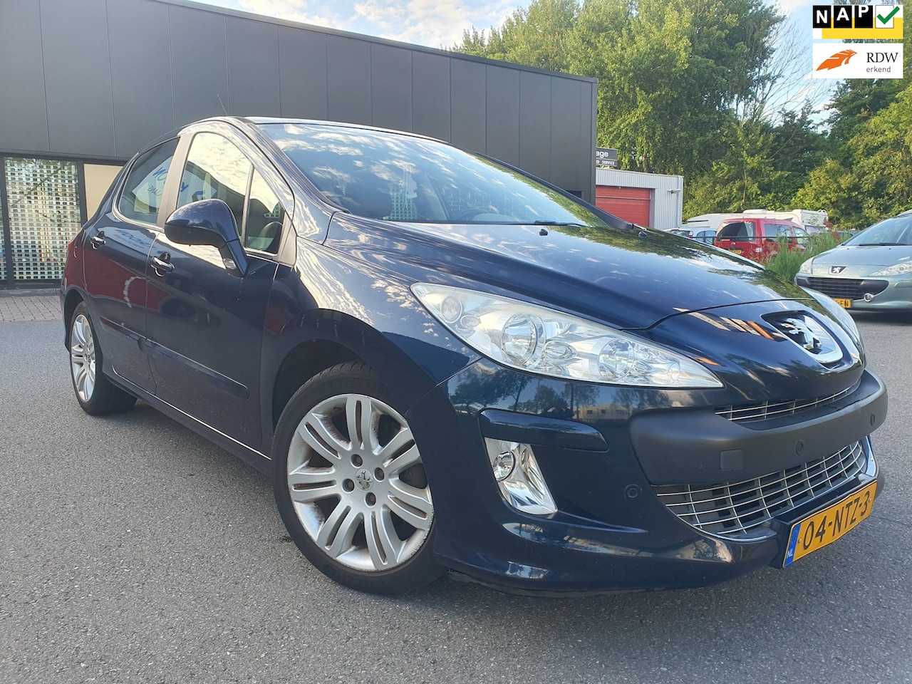 Peugeot 308 - 1.6 THP Signature Automaat | 156 pk | Leder | Panorama | Navi - AutoWereld.nl