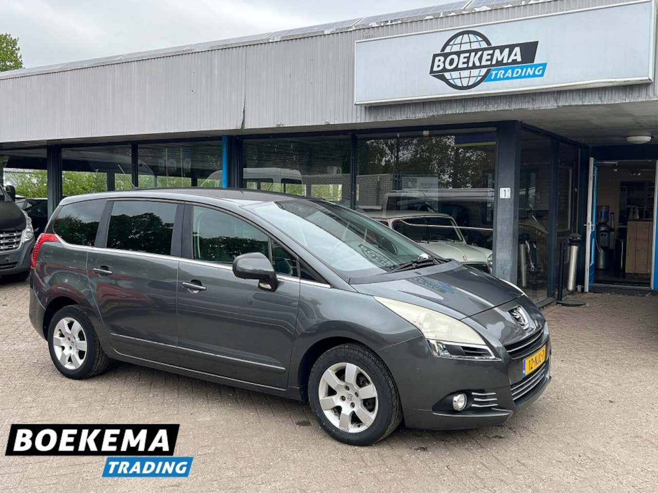 Peugeot 5008 - 1.6 VTi Blue Lease 7-Persoons Leer Stoelverwarming Navigatie Climate Cruise - AutoWereld.nl