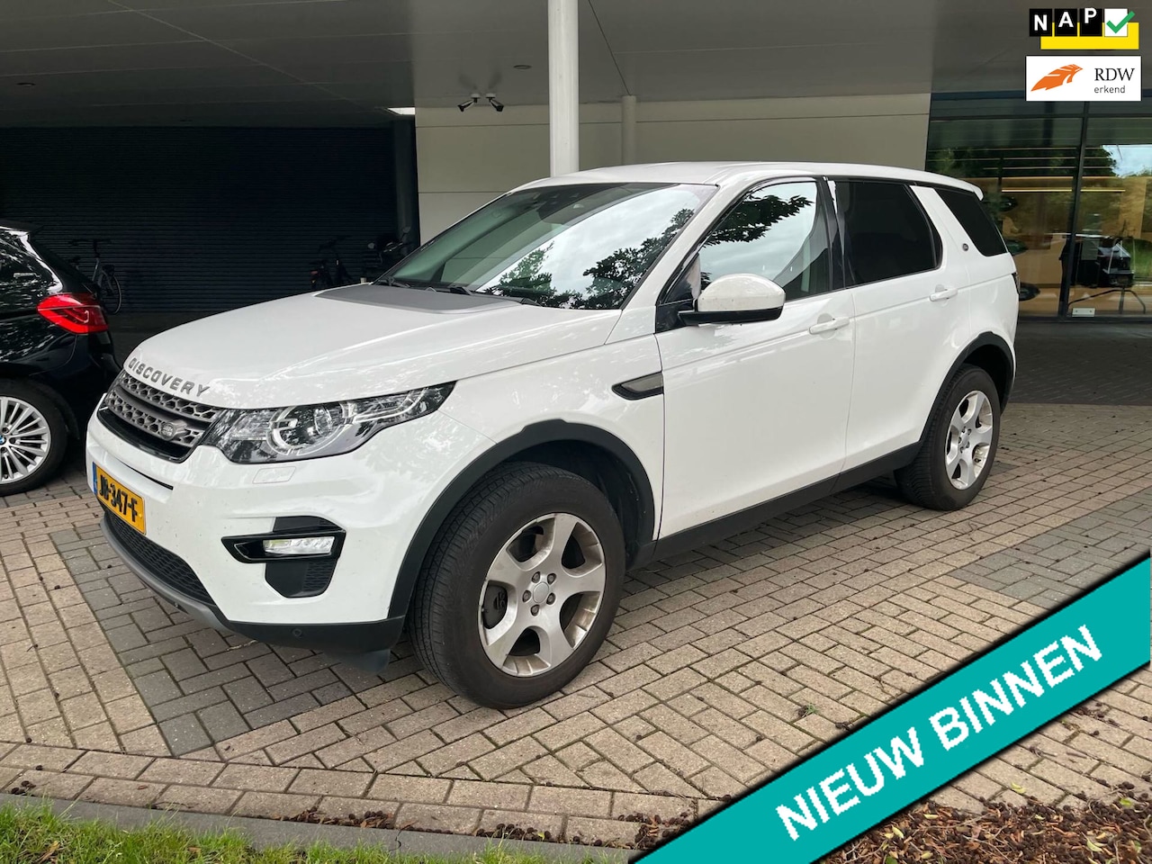 Land Rover Discovery Sport - 2.0 eD4 E-Capability SE 150pk 1e eig. Leder Navi - AutoWereld.nl