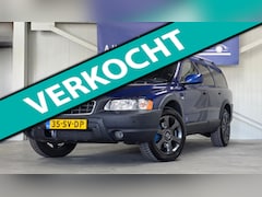 Volvo XC70 - 2.5 T Ocean Race Trekhaak Xenon Navi Camera PDC Mooi